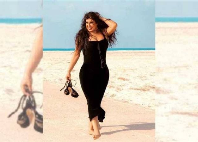 بالفيديو - فيفي عبده على البحر: 