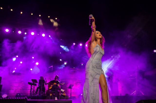 تكريم إليانا في 