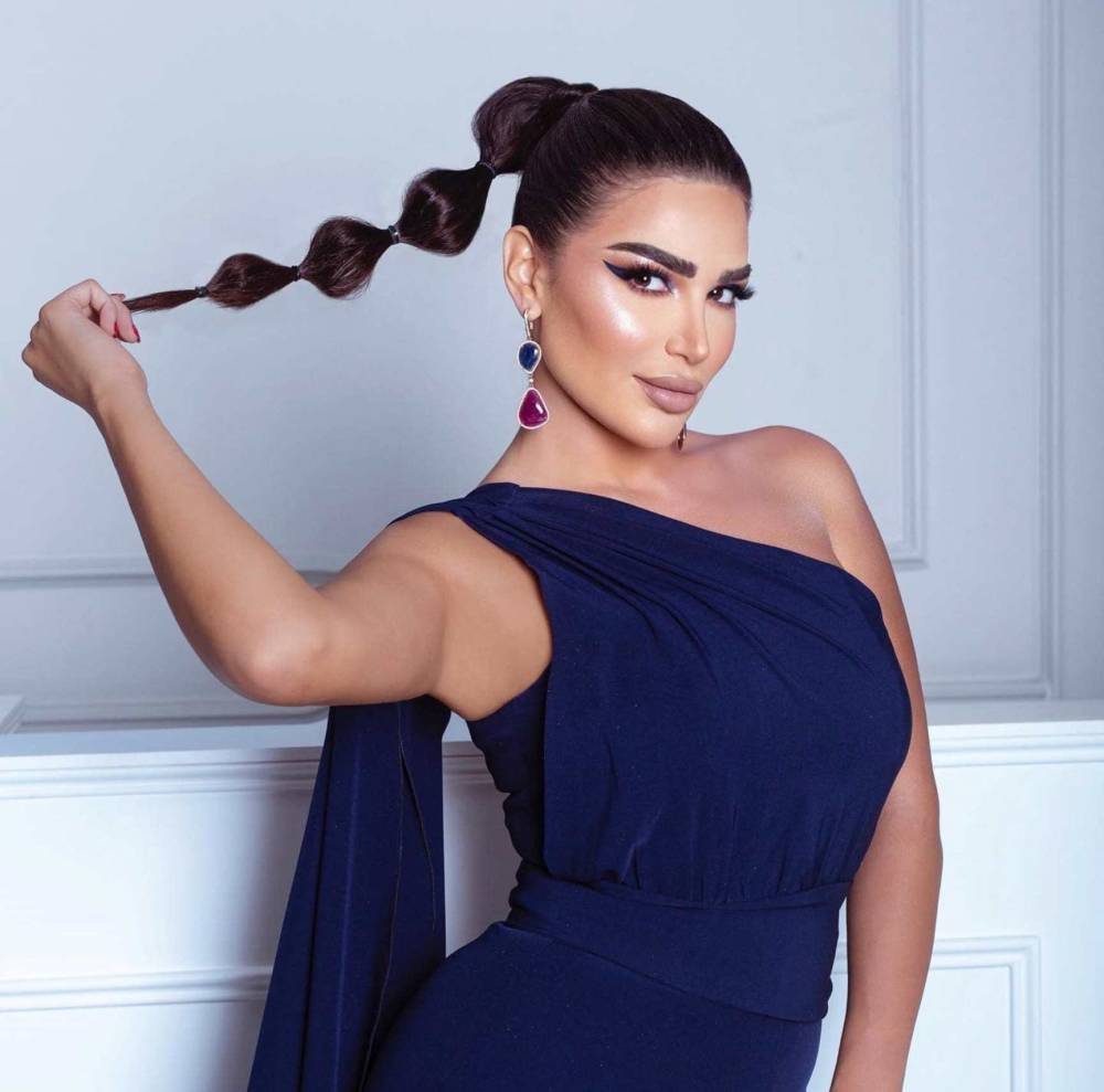 سارة نخلة توجه نصيحة لجمهورها: لا نسافر لنهرب من الحياة