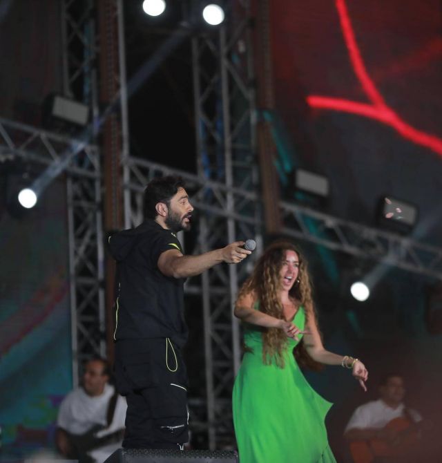 أول تعليق لهنا الزاهد بعد رقصها مع تامر حسني