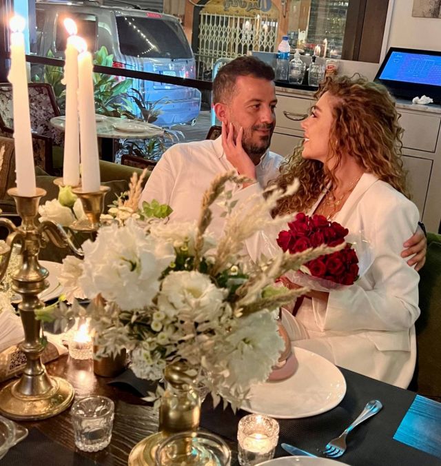 نور صعب وعريسها