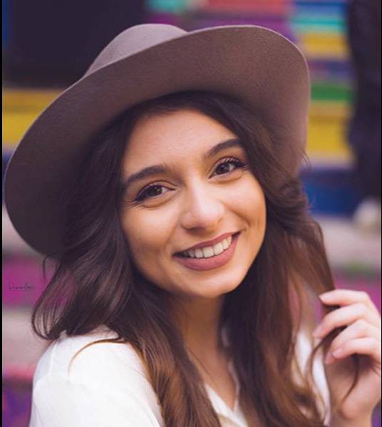 الكوميديّة ايلانا صباغ
تكشف إيجابيات 