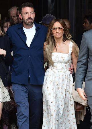 الصور الأولى لجينيفر لوبيز وبن أفليك من شهر العسل