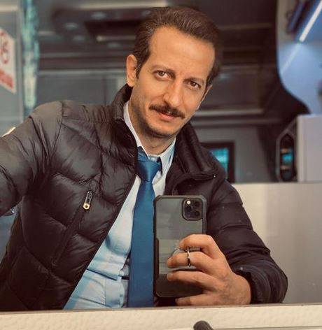 علاء الزعبي يعتذر بفيديو من السوريين بسبب فيلم