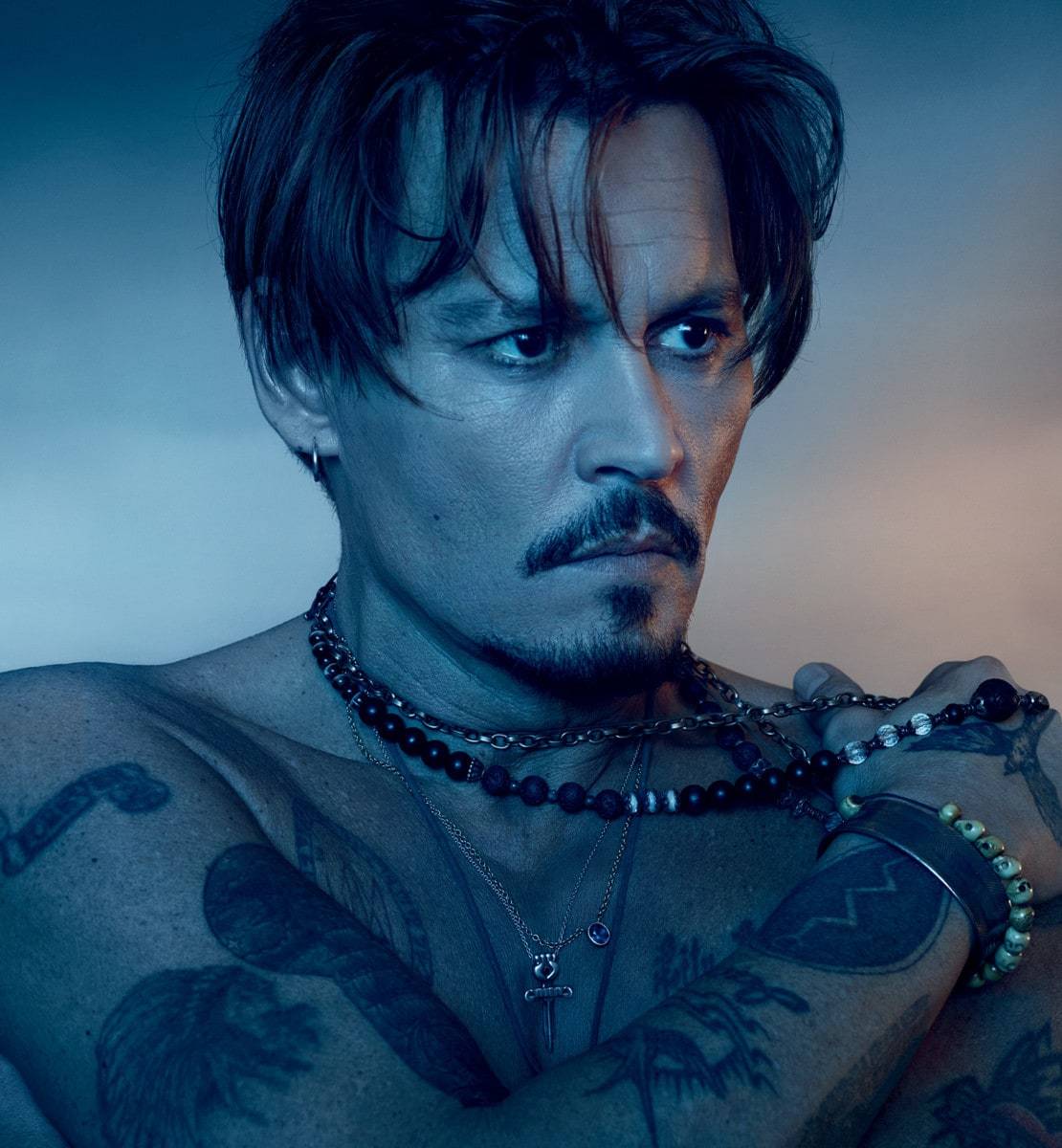 جوني ديب يوقّع على عقد بملايين الدولارات من 