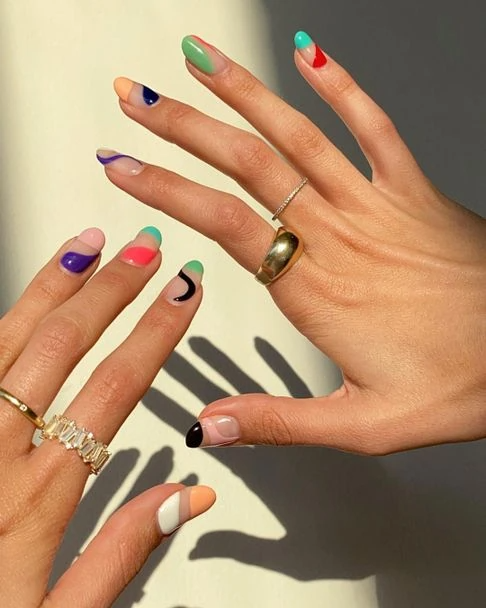 ما هي ألوان طلاء الأظافر التي تمدك بالطاقة؟