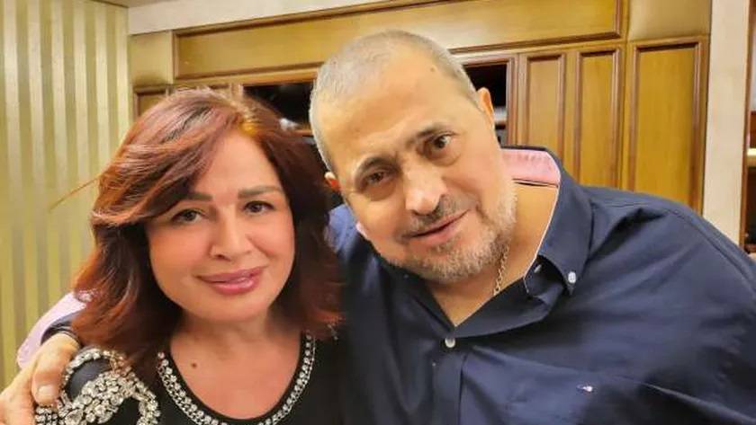 إلهام شاهين تطمئن الجمهور على جورج وسوف برسالة له