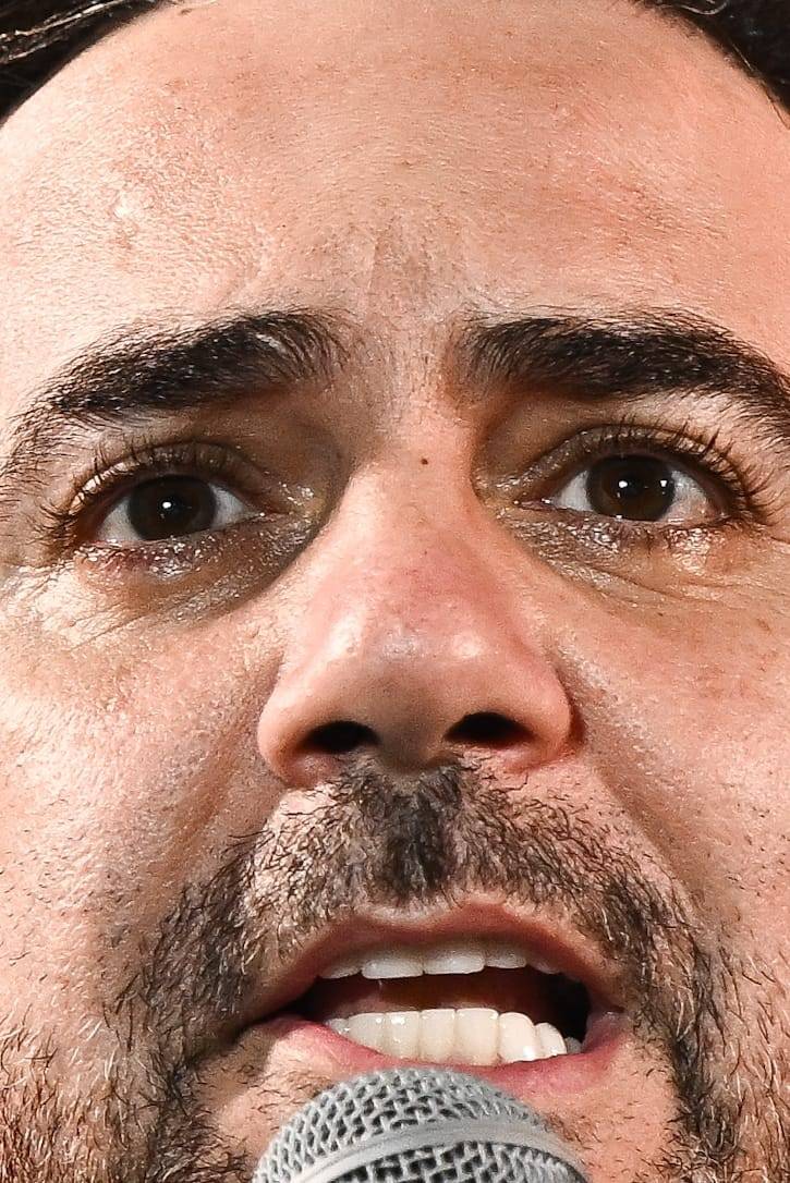 بالصور - وائل جسار يبكي متأثراً برحيل جورج الراسي