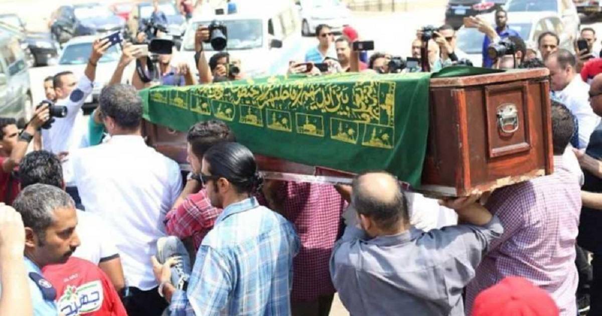 وفاة فنان مصري شاب بشكل مفاجئ