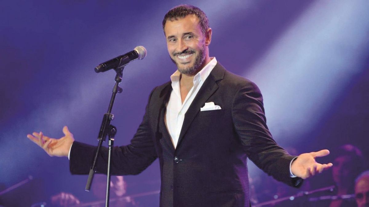 كاظم الساهر يودّع جمهوره في مصر بصورة عفوية