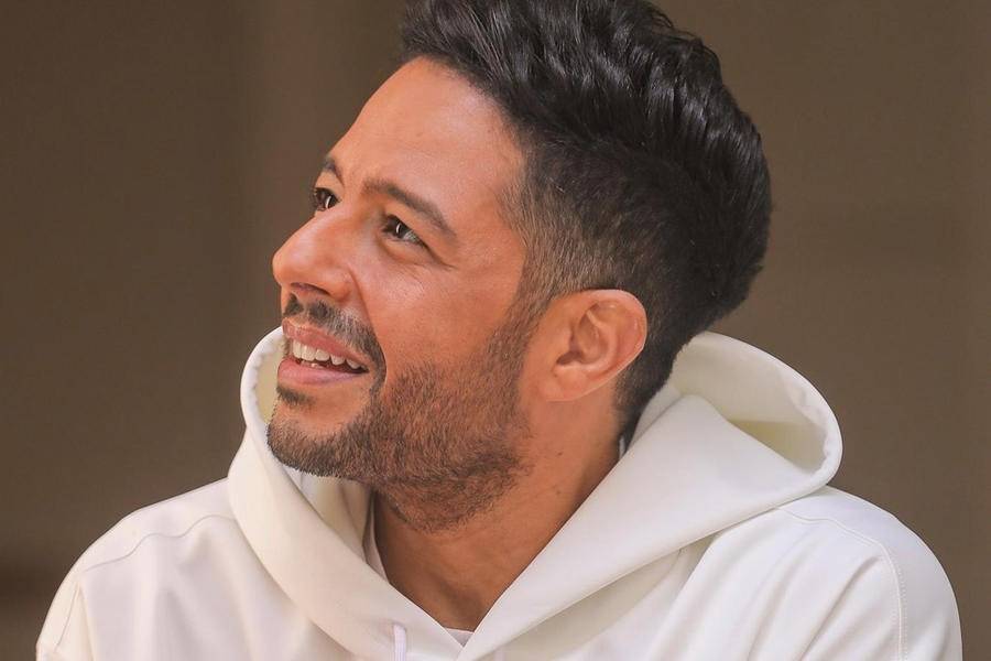 بالفيديو - محمد حماقي ينفعل على هؤلاء بسبب فتاة... شاهدوا ردّ فعله