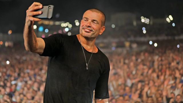 ممنوع دخول مَن هم دون 18 سنة... شروط حفل عمرو دياب في السعودية