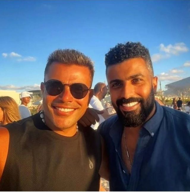 محمد سامي يمازح عمرو دياب بطريقة طريفة