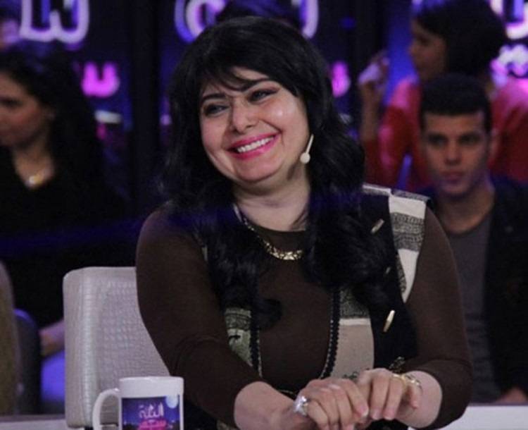 الراقصة المعتزلة هندية: أولاد شقيقي سرقوني