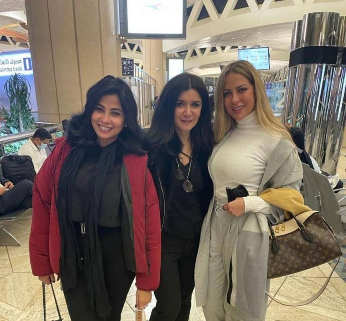 تراجع ممثلة شابة عن اتهام روبي وغادة عادل بسرقة فكرة فيلمها