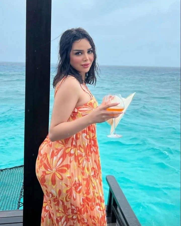 بالفيديو - رهف القحطاني تتعرّض للانتقادات بسبب رقصها الغريب وإطلالتها