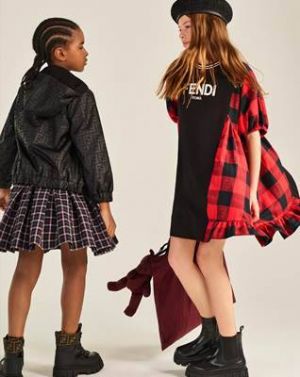 "مجموعة فندي Fendi للأطفال" لخريف وشتاء 2022/2023
