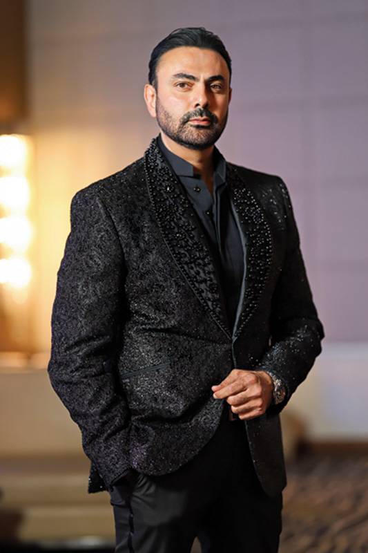 محمد كريم: غيّرت صورة الفنان العربي في السينما الأميركية