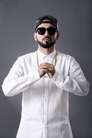 الفنان الإماراتي DJ Bliss يطرح Yalla Africa بتحية خاصة لأبو ظبي