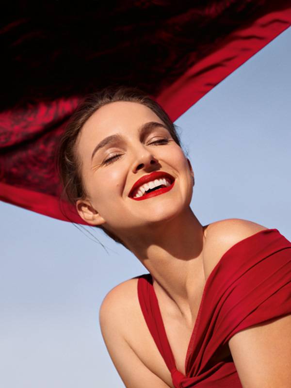 ROUGE DIOR FOREVER... أحمر الشفاه الأسطوري يتجدّد