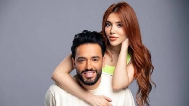 رامي جمال يعلن بفيديو عودته لزوجته بعد 24 ساعة من انفصالهما رامي جمال يعلن بفيديو عودته لزوجته بعد 24 ساعة من انفصالهما