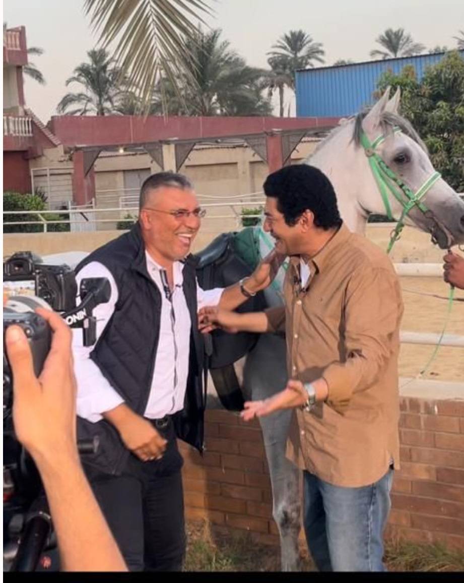 بالفيديو - باسم سمرة يكشف أسراراً عن حياته... وهذا ما قاله عن خالد الصاوي