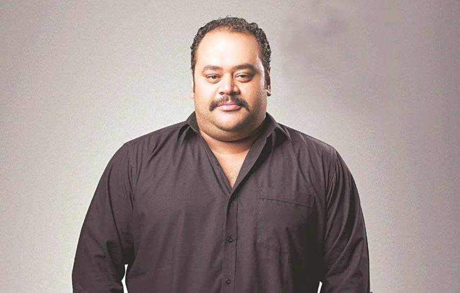 محمد ممدوح يثير الجدل بصورة من الـ