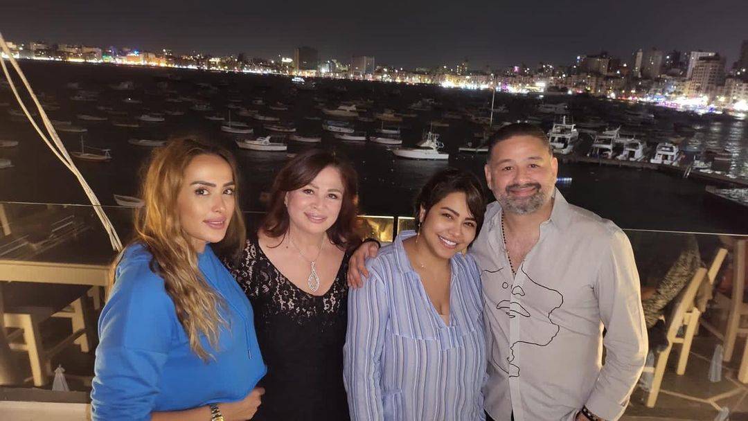 بالفيديو - شيرين عبد الوهاب وإلهام شاهين في وصلات رقص عفوية