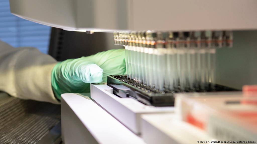 عقار تجريبي للألزهايمر ينذر بنتائج إيجابية