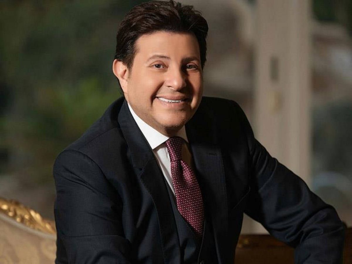 مطرب راب يسخر من هاني شاكر بعد استقالته من 