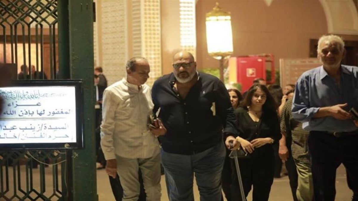 شبيه بيومي فؤاد يثير الجدل حول حالته الصحية