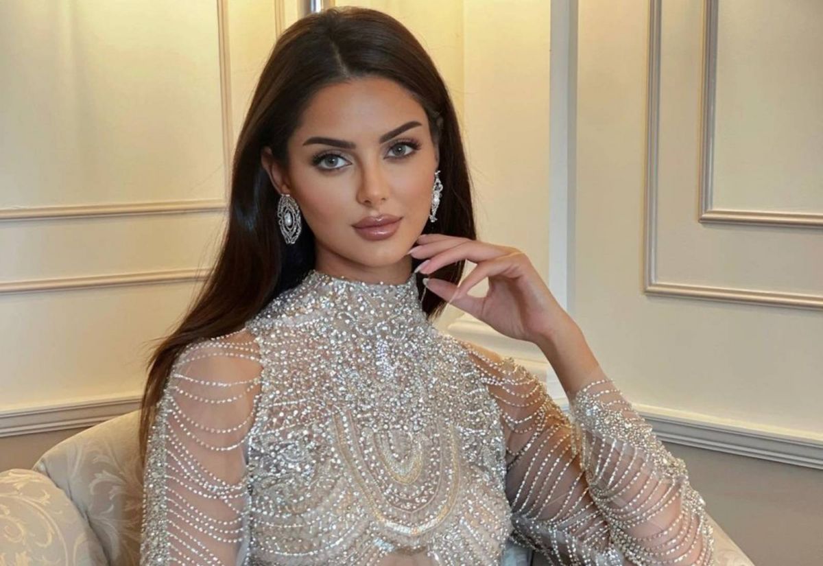 ماهلاغا جابري لخامنئي: 