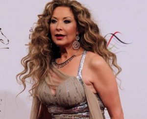 رغدة تهاجم منتقدي صورة ميرفت أمين برسالة قاسية