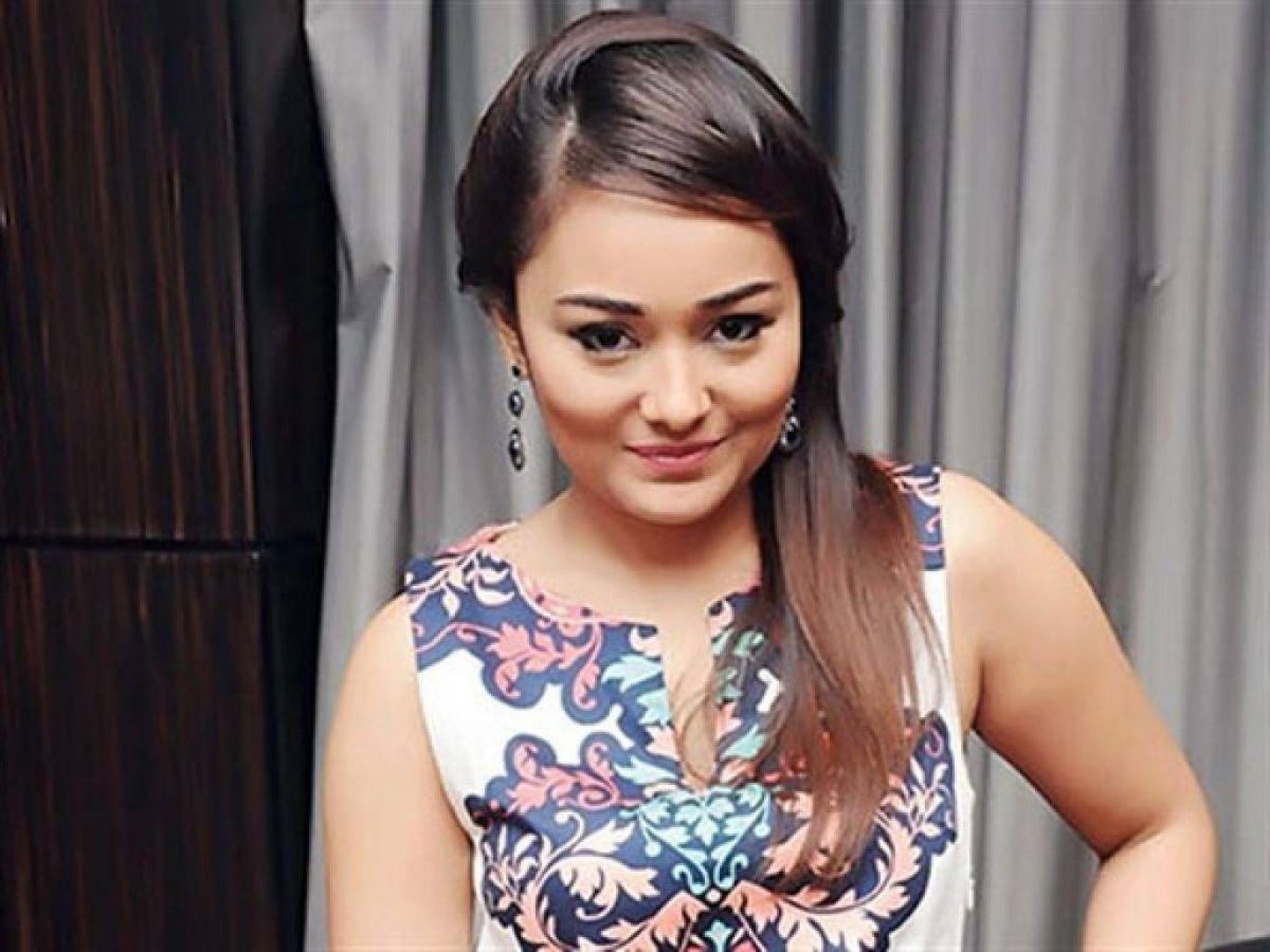 بالفيديو - راندا البحيري تكشف إصابتها بوعكة صحية في فيديو طريف