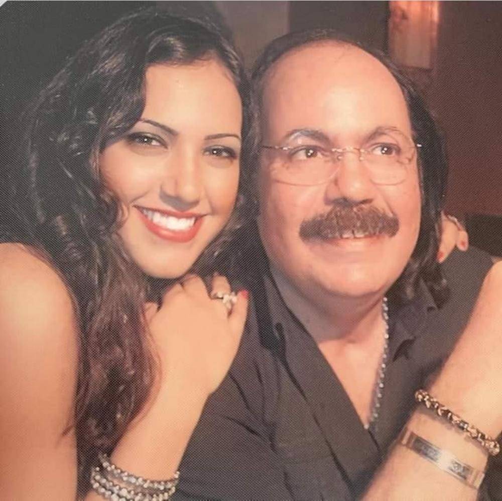 إيمي طلعت زكريا: 