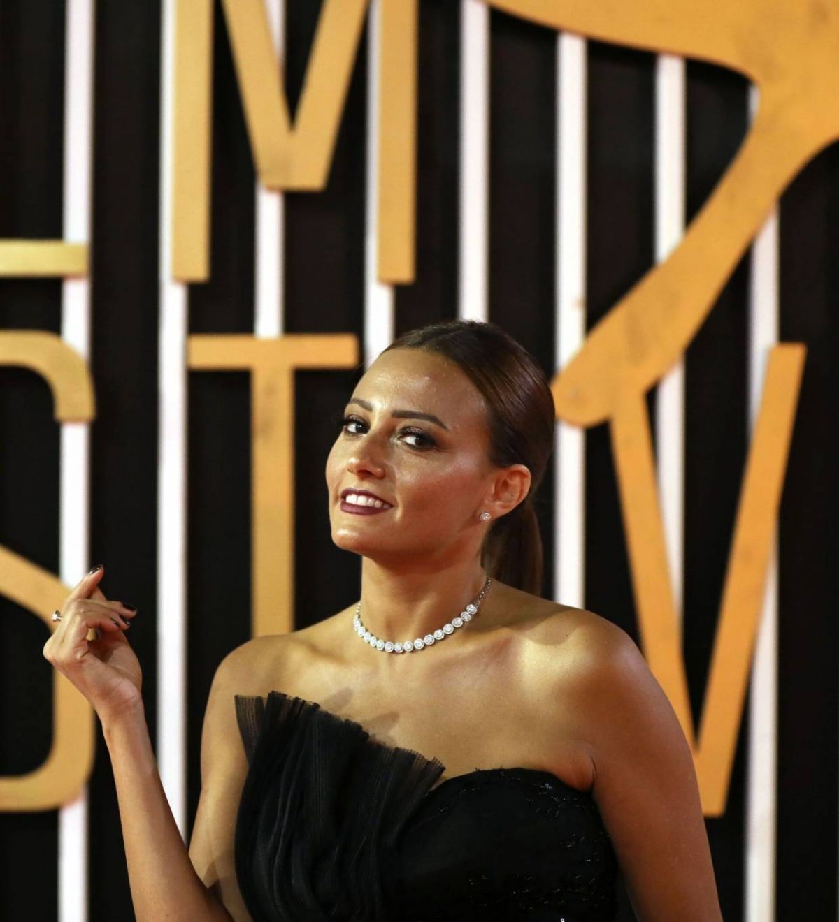 ما حقيقة الأزمة بين سمية الخشاب وبشرى بسبب مسرحية!؟