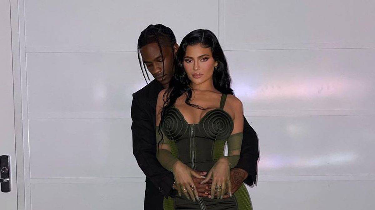 ترافيس سكوت يخرج عن صمته حيال خيانة كايلي جينر