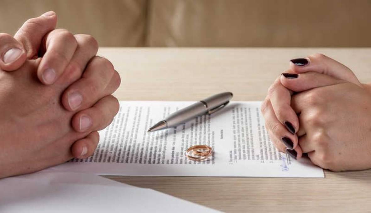 بالصور - فنانة عربية شابة تعلن طلاقها من زوجها بهذه الطريقة