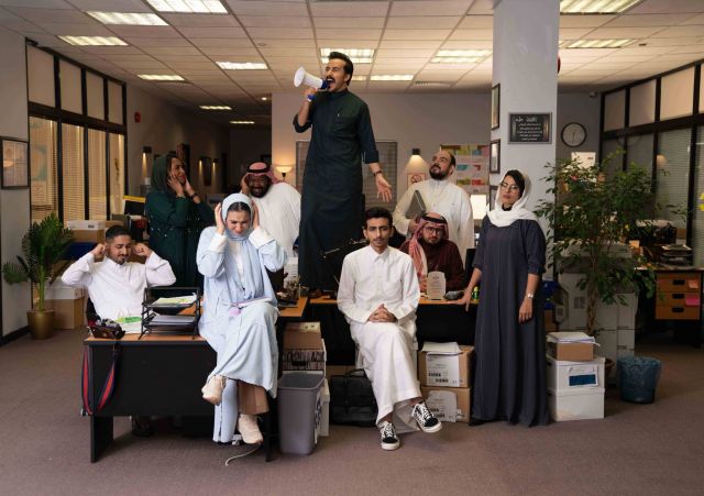 يوميات موظفين سعوديين مع مدير غريب الأطوار يجمعهم 