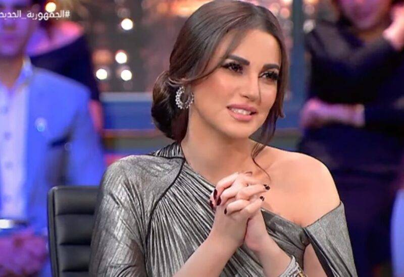 بالفيديو - درة تتحدث عن الاعتزال وأسوأ ما يعيشه الفنان