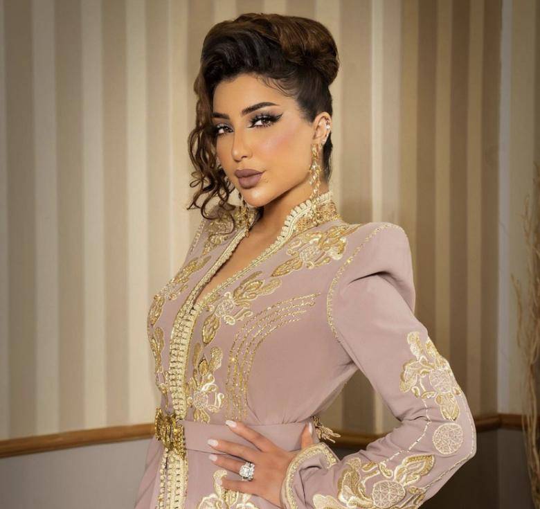 بعد اتهامها بالخيانة.. الشابة وصال تُحرج دنيا بطمة وتهددها