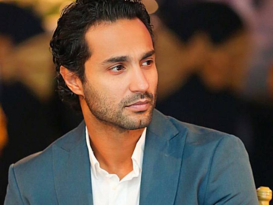 كريم فهمي ينفي مشاركته في سباق دراما رمضان ويوجّه رسالة لجمهوره