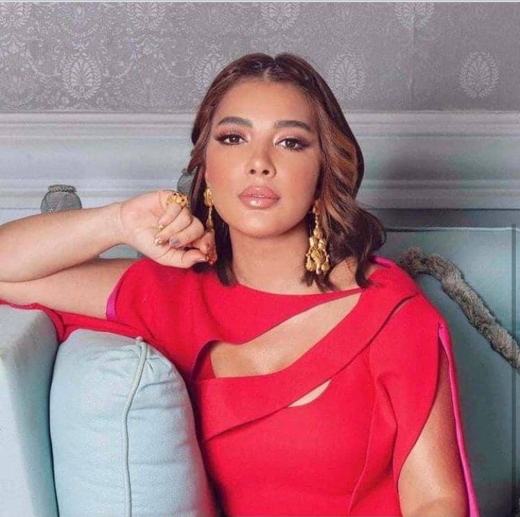 أصالة تردّ على أنباء تغير ملامحها بسبب عمليات التجميل