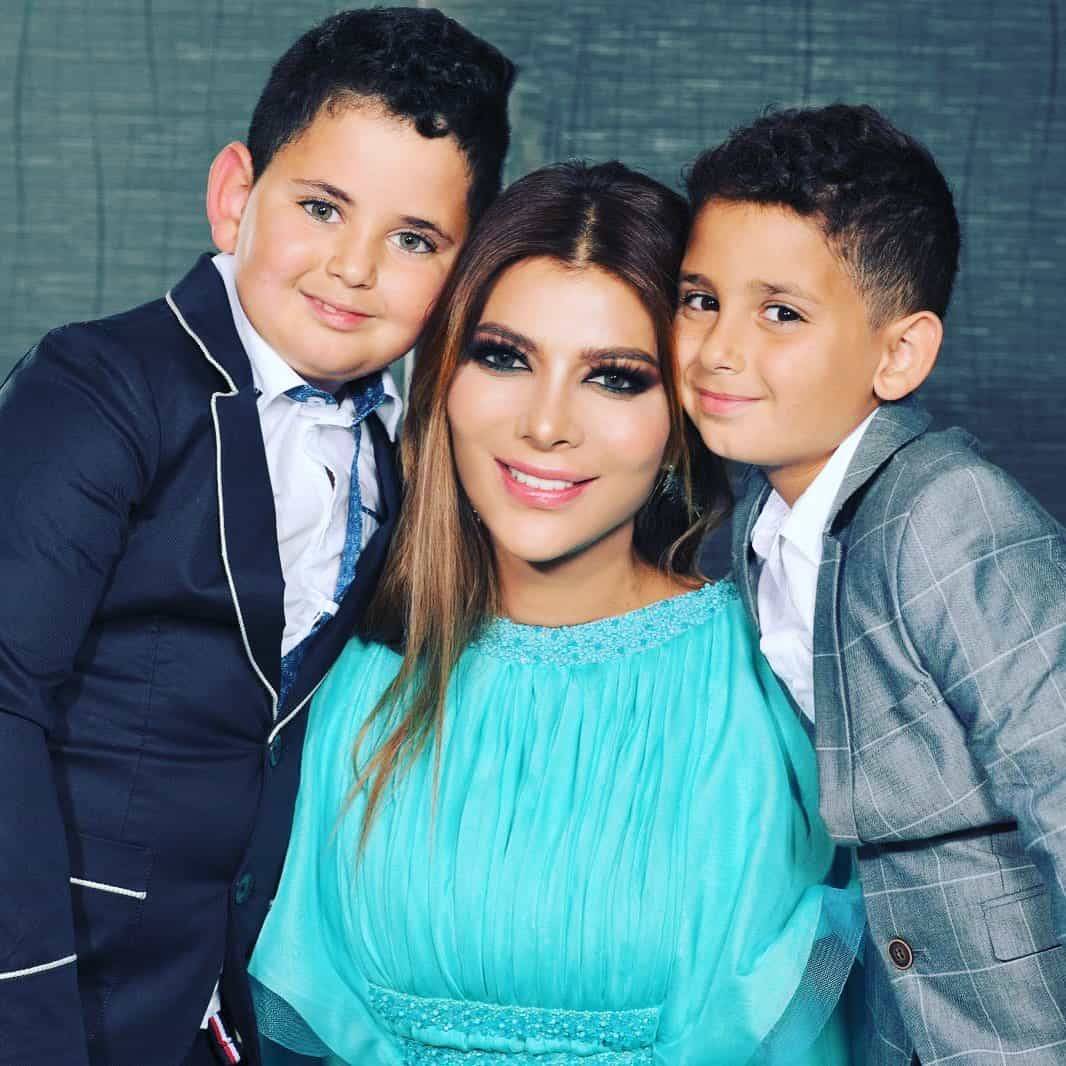 بالفيديو - رقص وغناء توأم أصالة محط اهتمام الجمهور... شاهدوا الفارق بينهما