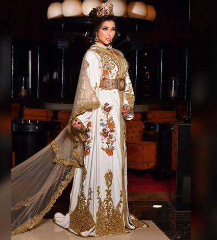 بالفيديو - دنيا بطمة تبكي بحرقة وتكشف أسباب طلاقها وتتهم زوجها بالعنف والسرقة