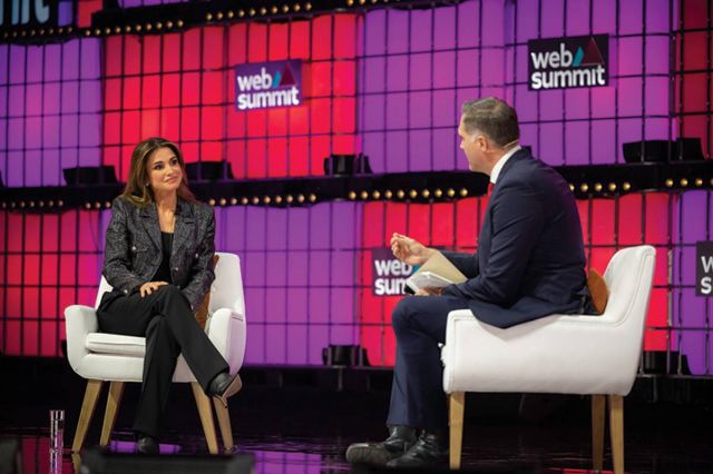 الملكة رانيا تدعو إلى استخدام أكثر وعياً للتكنولوجيا خلال قمة 