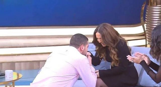 خطوبة رنا رئيس على الهواء