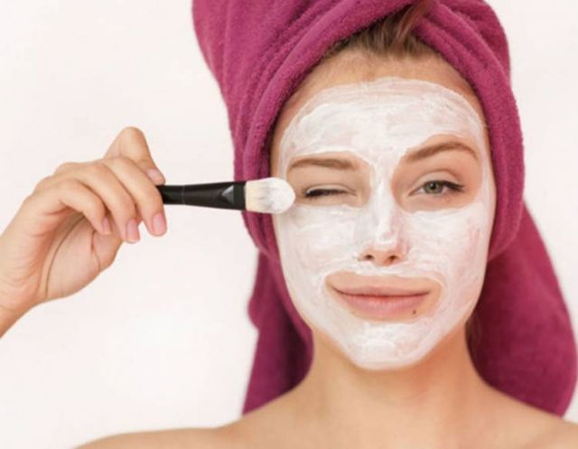 طريقة هندية مُجربة لعلاج مسام البشرة الواسعة