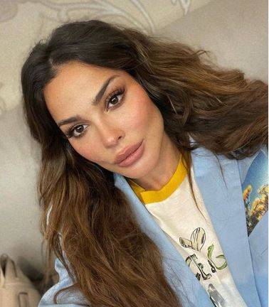 بالفيديو - نادين نسيب نجيم تضع حداً للمتطفلين على حياتها الشخصية وتعلن خطوبتها