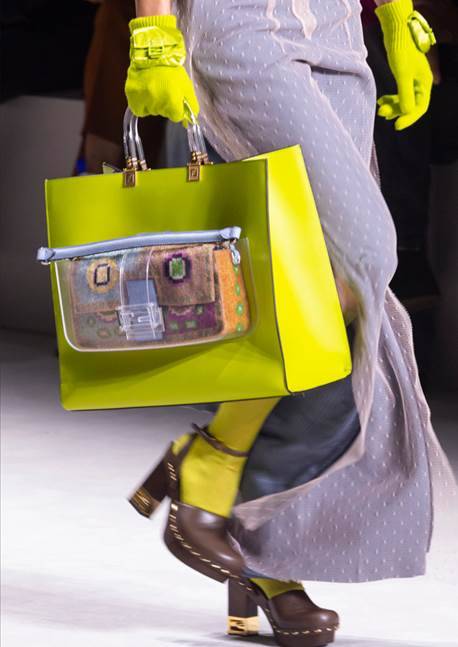 فندي FENDI – باغيت BAGUETTE مجموعات الذكرى السنوية الخامسة والعشرين